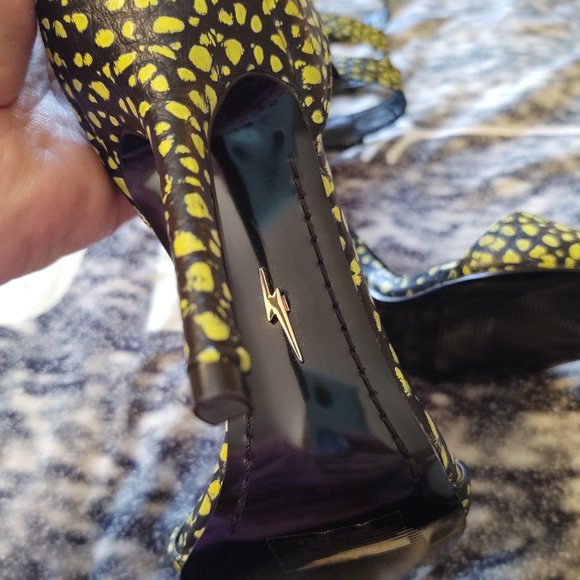 LUST FOR LIFE! Neon Yellow Gladiator Sandal Heels 8.5 - Picture 4 of 9